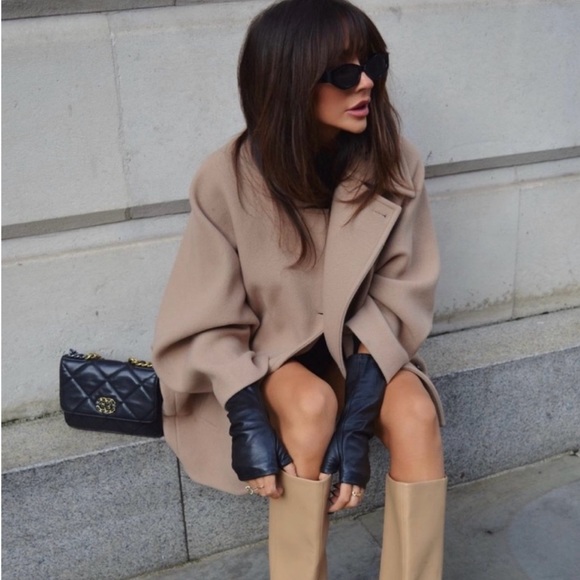 Zara Jackets & Blazers - MANTECO OVERSIZED CROPPED WOOL COAT BEIGE